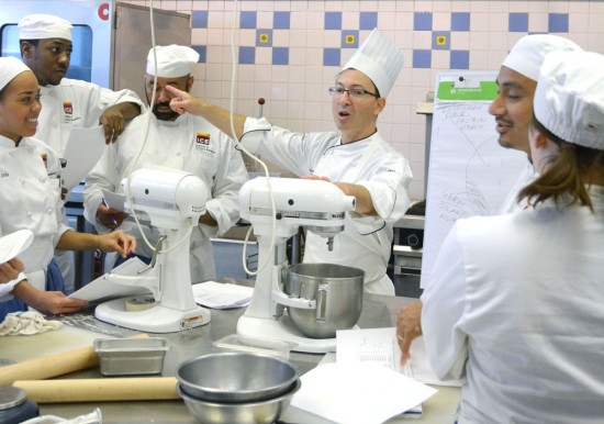 chef jeff yowskowitz teaching a pastry class