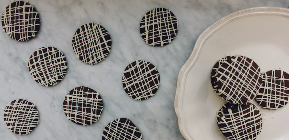 british chocolate biscuits with white chocolate