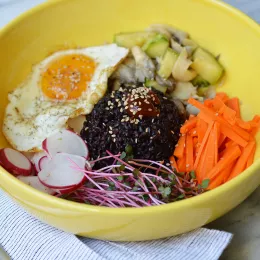 Vegetarian bibimbap