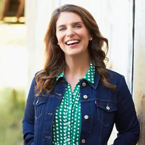 Vivian Howard is an ICE alum.