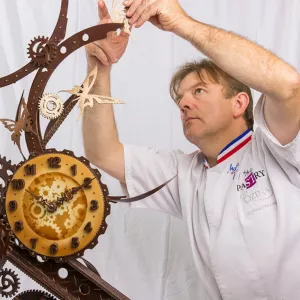 Stéphane Tréand sculpting chocolate and sugar