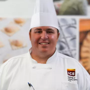 Chef Eric Rowse's headshot