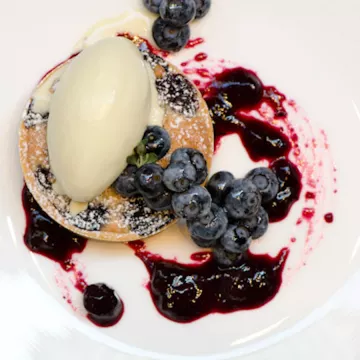 pastry chef jenny mccoy's dessert