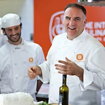 Jose Andres teaches an ICC class