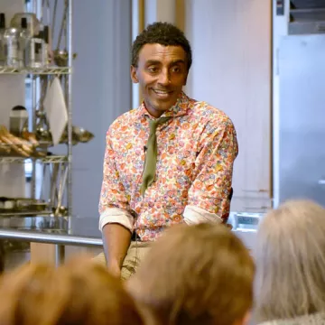 Chef Marcus Samuelsson speaks to ICE students