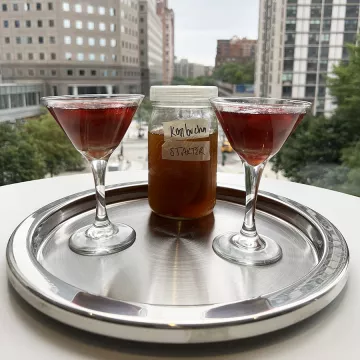 Kombucha martinis