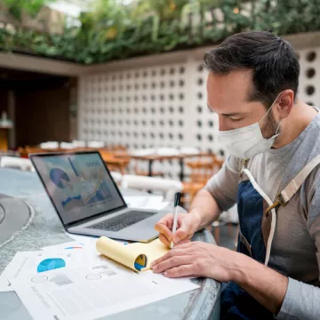 a restaurant professional works on finances