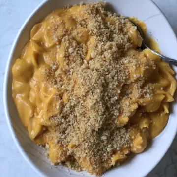 Vegan macaroni and cheese