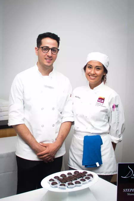 ICE students volunteer with top culinary talent