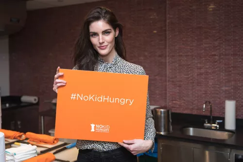 No Kid Hungry hosted a Thanksgiving activation at ICE.