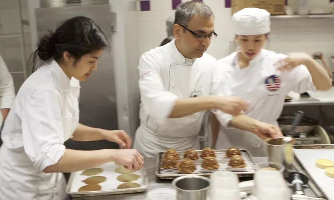 Pastry Chef Anil Rohira shares his pastry techniques with ICE students.