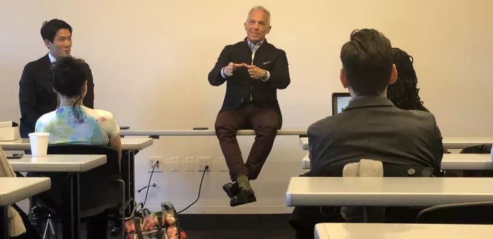 Geoffrey Zakarian speaks to students at ICE.