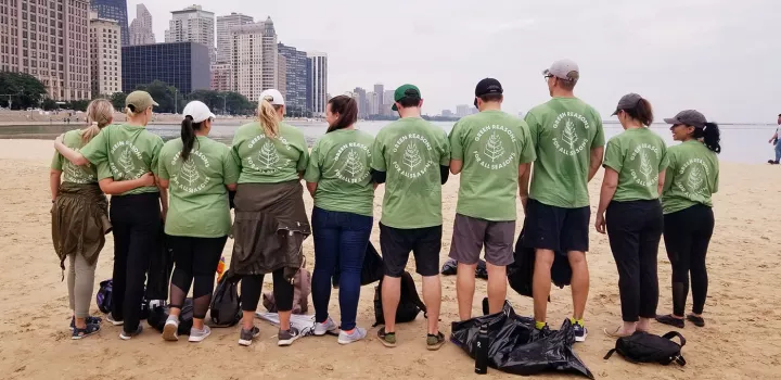 In September, Four Seasons Green Team participated in International Coastal Clean Up Day and the Alliance for the Great Lakes by cleaning up Ohio Street Beach in Chicago. 