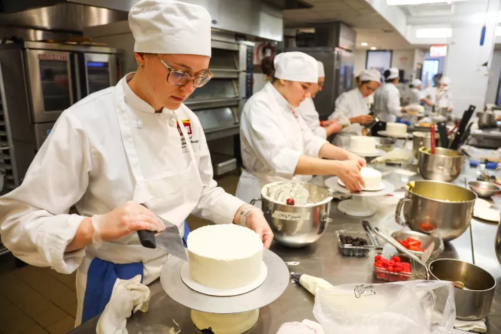 9 Cookie Baking Tips Pastry Chefs Are Taught in Culinary School